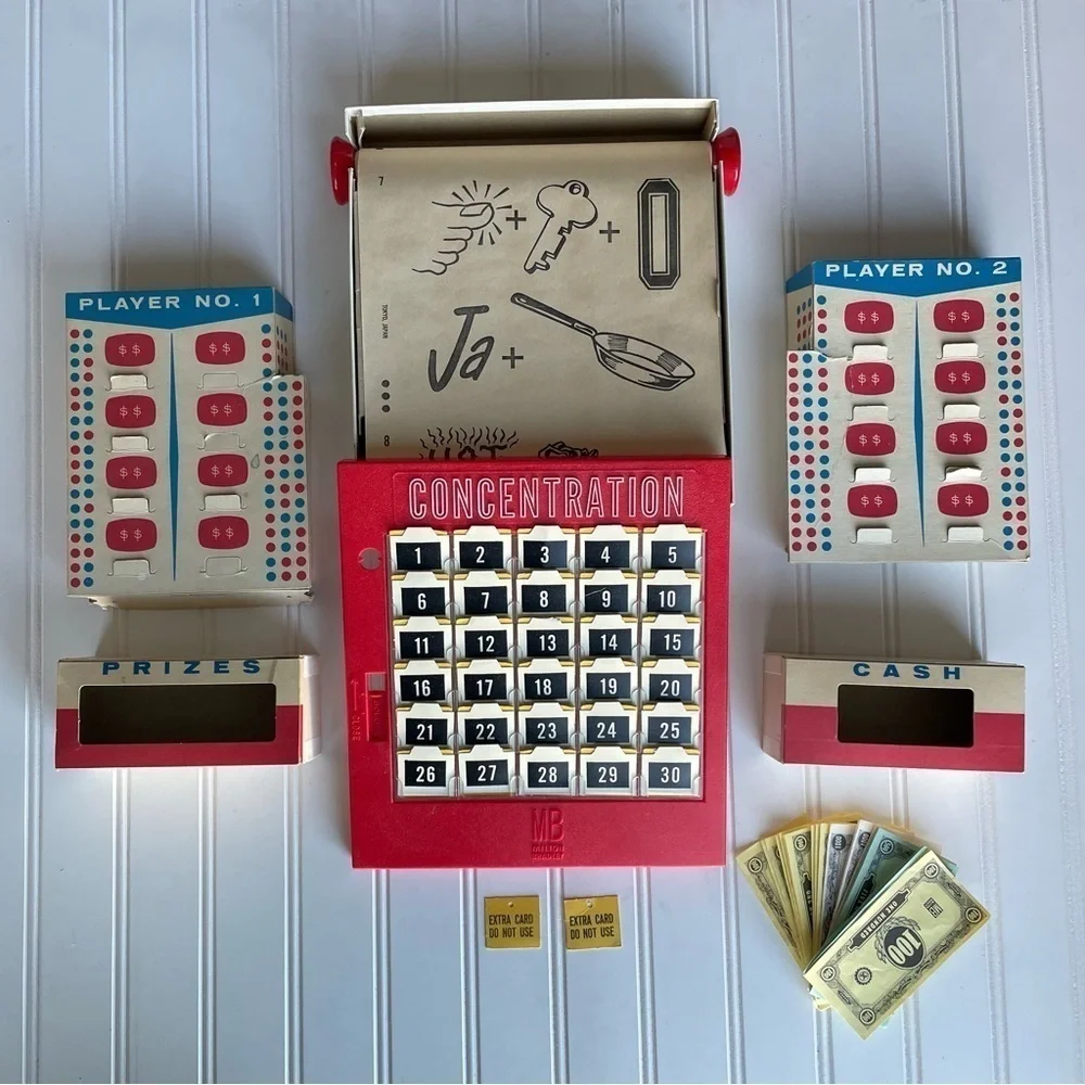 Milton Bradley CONCENTRATION Game with Rolomatic Puzzle Changer 1964 8th edition
